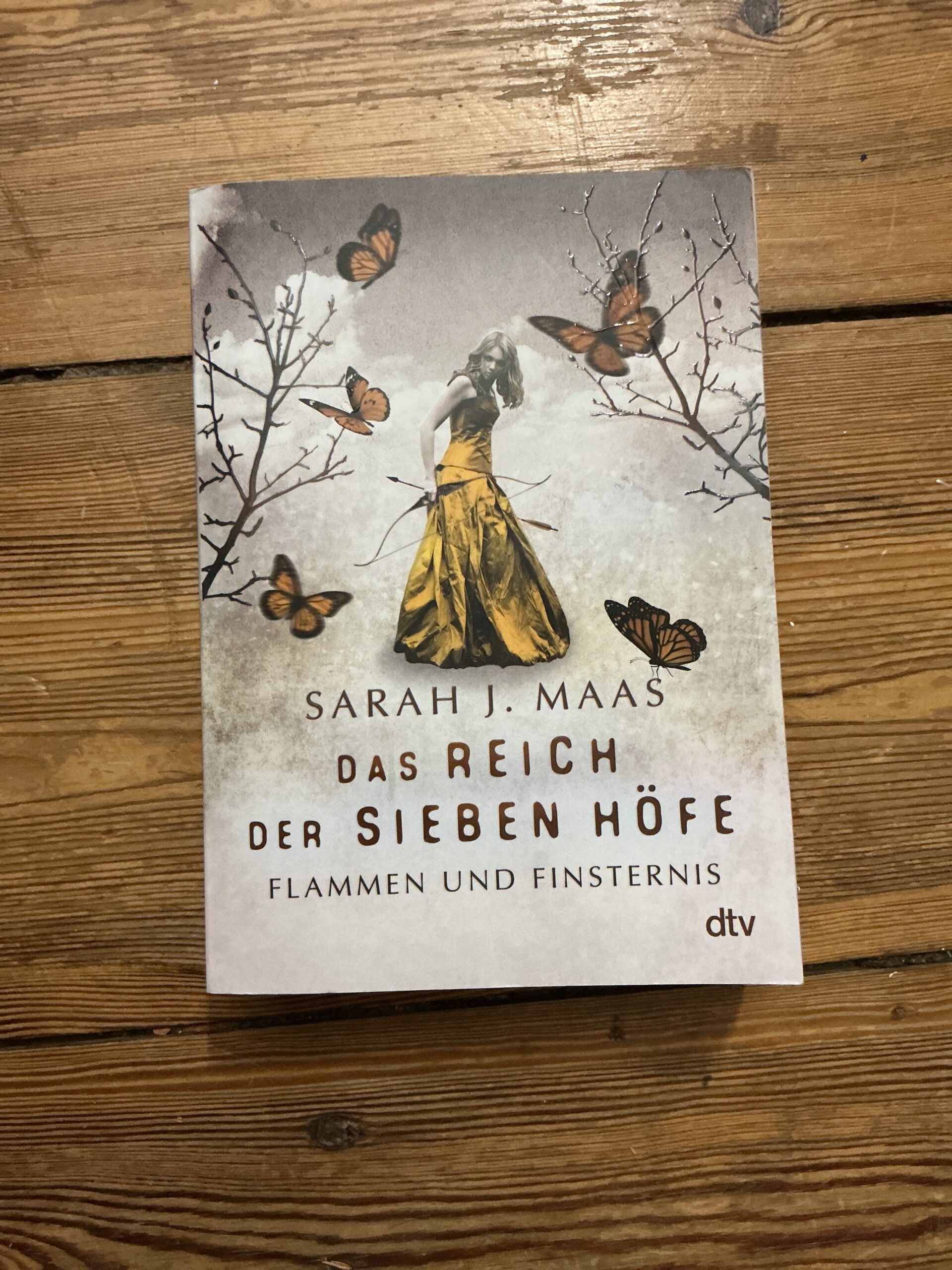 Das Reich der Sieben Höfe 2- Flammen und Finsternis von Sarah J. Mass